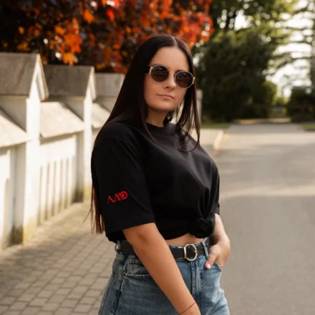 Juodi oversize marškinėliai moterims Taurage